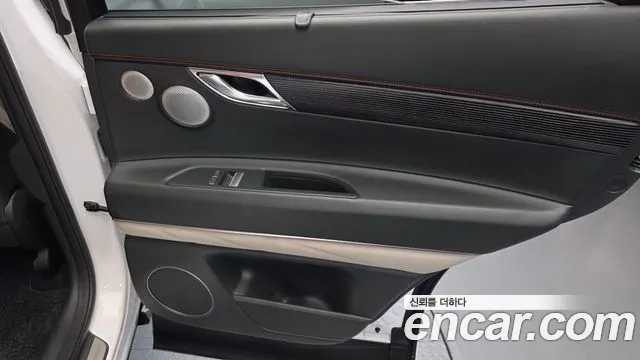 Genesis GV80 — Фото автомобиля 23