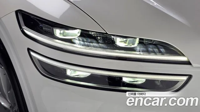 Genesis GV70 — Фото автомобиля 7