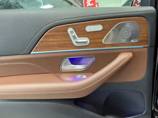 Mercedes-Benz GLS-Class — Фото автомобиля 14