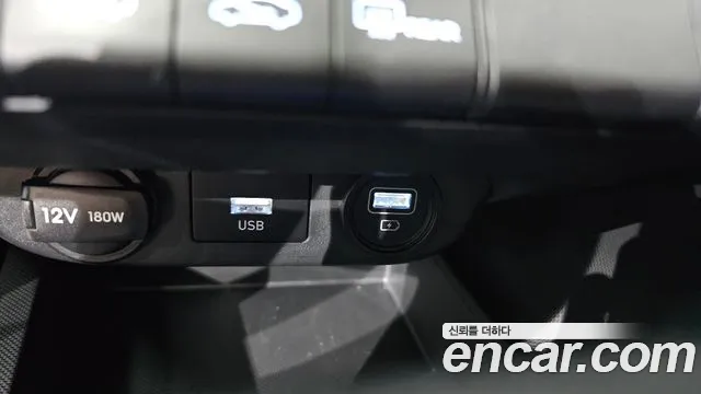 Hyundai AVANTE Avante (CN7) — Фото автомобиля 28