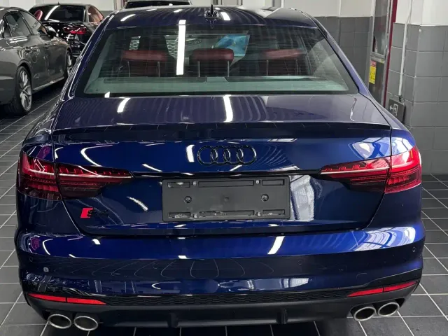 Audi S4 — Фото автомобиля 4