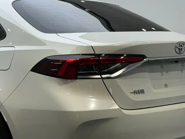Toyota Corolla — Фото автомобиля 20