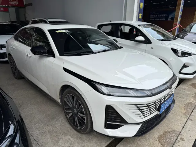 Changan Eado — Фото автомобиля 2