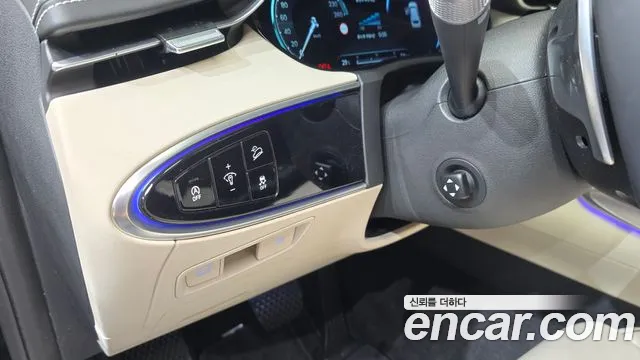 Genesis GV70 2.5T Бензин 2WD — Фото автомобиля 15