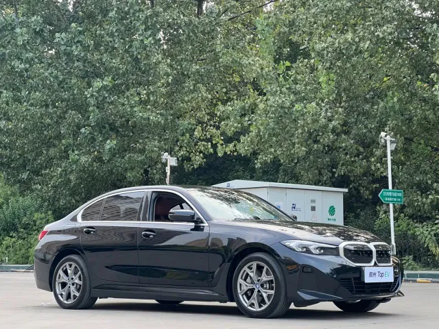 BMW i3 — Фото автомобиля 3