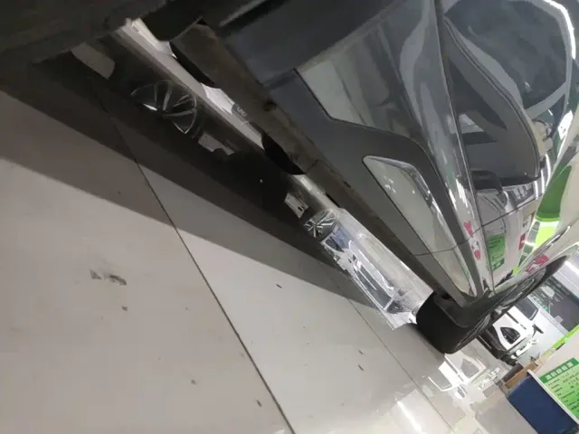 Geely Galaxy Starship 7 EM-i — Фото автомобиля 20