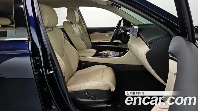 Genesis GV70 — Фото автомобиля 11