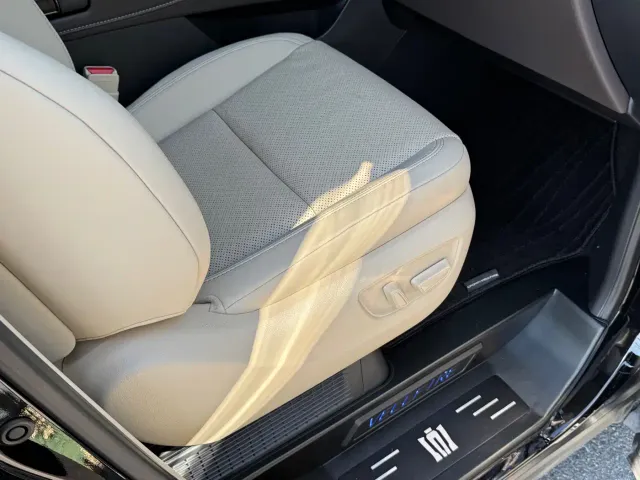 Toyota Vellfire — Фото автомобиля 11