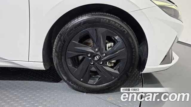 Hyundai AVANTE Smart — Фото автомобиля 21