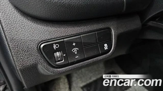 Kia Seltos New — Фото автомобиля 24