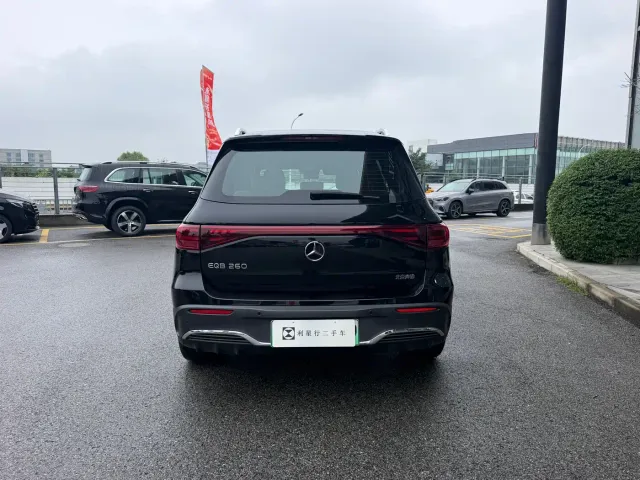 Mercedes-Benz EQB — Фото автомобиля 18