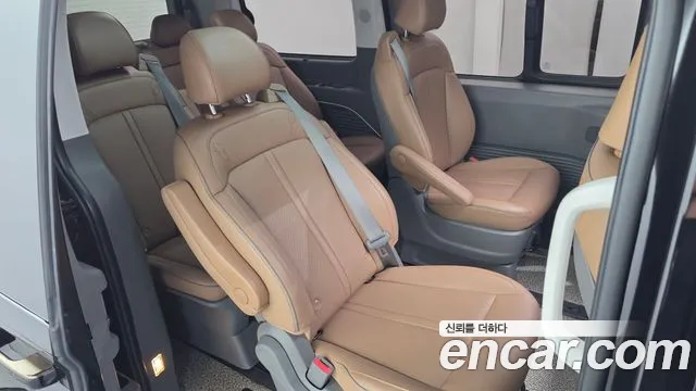 Hyundai Staria Staria Lounge 9 мест — Фото автомобиля 12