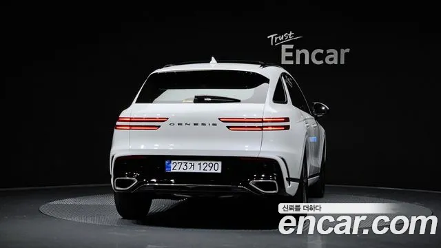 Genesis GV70 2.5T Бензин 2WD — Фото автомобиля 4