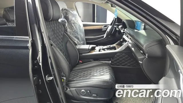 Genesis GV80 — Фото автомобиля 16
