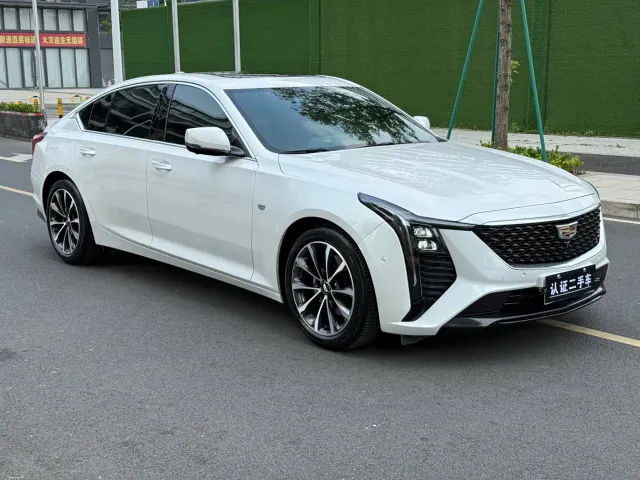 Cadillac CT5 — Фото автомобиля 3