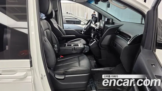 Hyundai Staria — Фото автомобиля 11