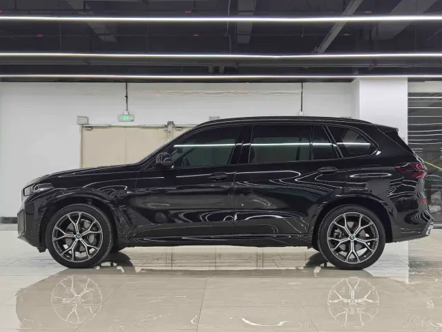 BMW X5 — Фото автомобиля 3