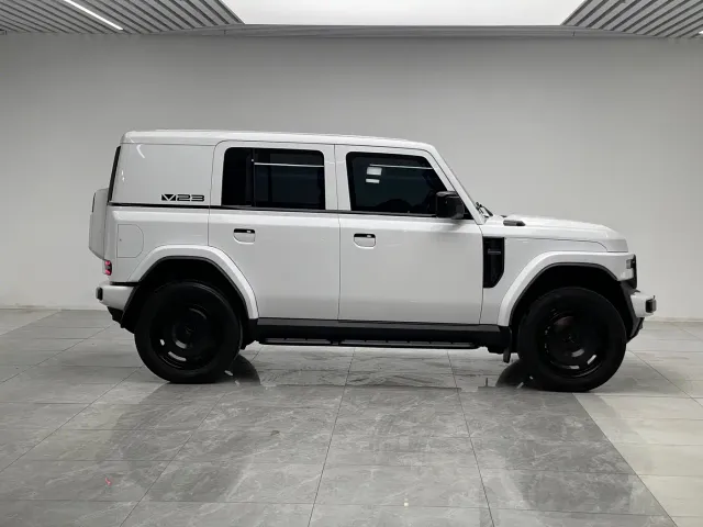 iCAR V23 — Фото автомобиля 8