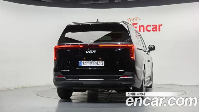 Kia Carnival 4th Gen — Фото автомобиля 4