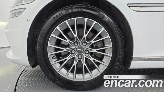 Genesis G80 RG3 — Фото автомобиля 5