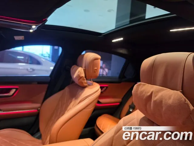 Mercedes-Benz S-Class — Фото автомобиля 18