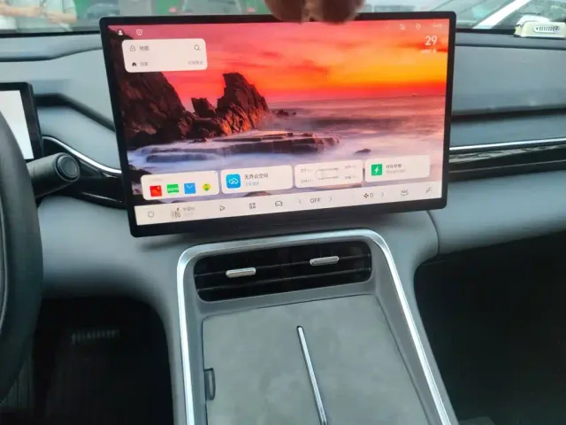 Geely Galaxy L6 — Фото автомобиля 14