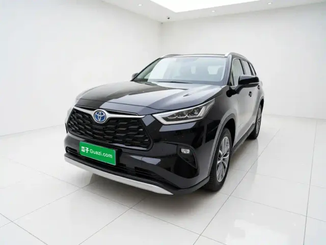 Фотография автомобиля — Toyota Highlander