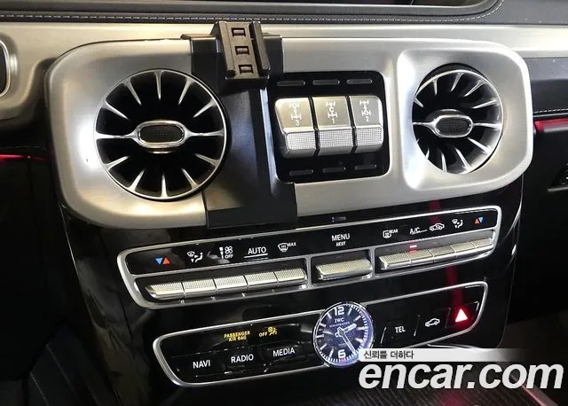 Mercedes-Benz G-Class — Фото автомобиля 17