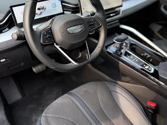 Geely Xingrui — Фото автомобиля 9