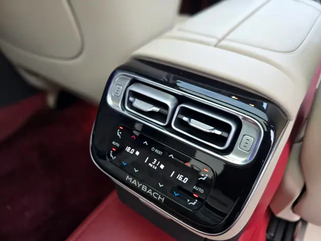 Mercedes-Benz Maybach S-Class — Фото автомобиля 11