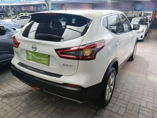 Nissan Qashqai — Фото автомобиля 6