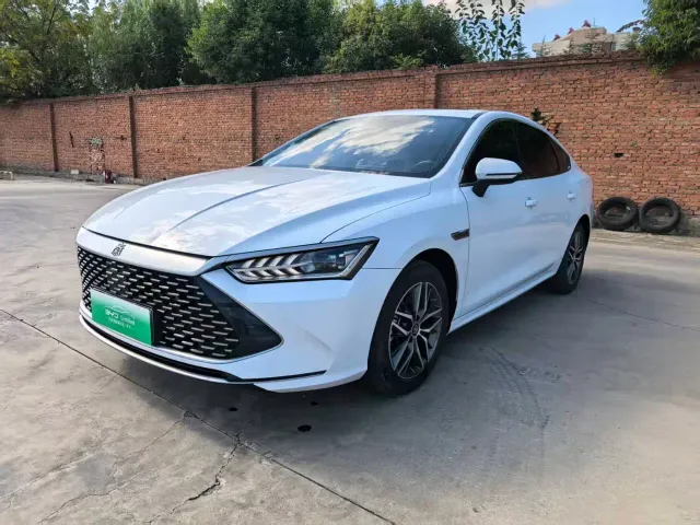Фотография автомобиля — BYD Qin PLUS