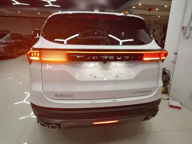 Jetour X70 Plus — Фото автомобиля 5
