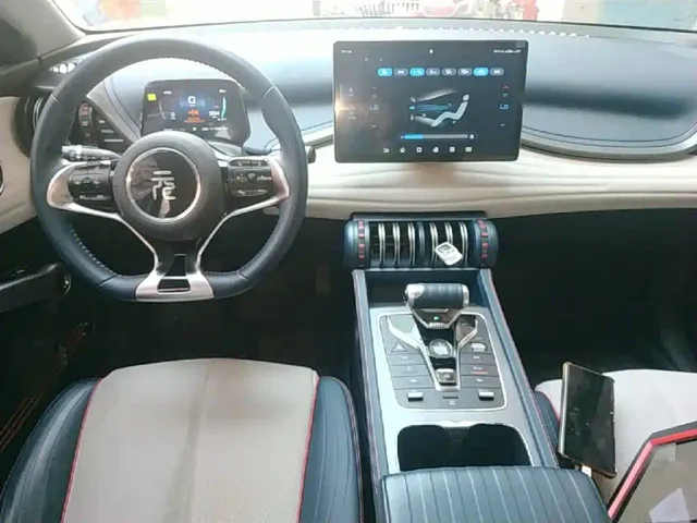 BYD Yuan PLUS — Фото автомобиля 12