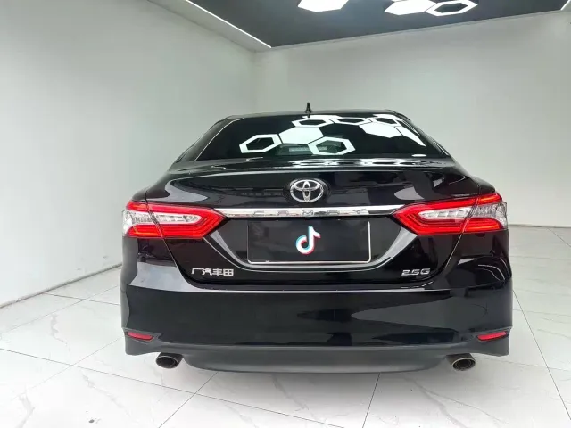 Toyota Camry — Фото автомобиля 8