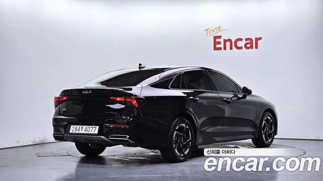 Фотография автомобиля — Kia K5 Generation 3