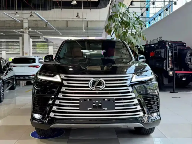 Lexus LX — Фото автомобиля 2