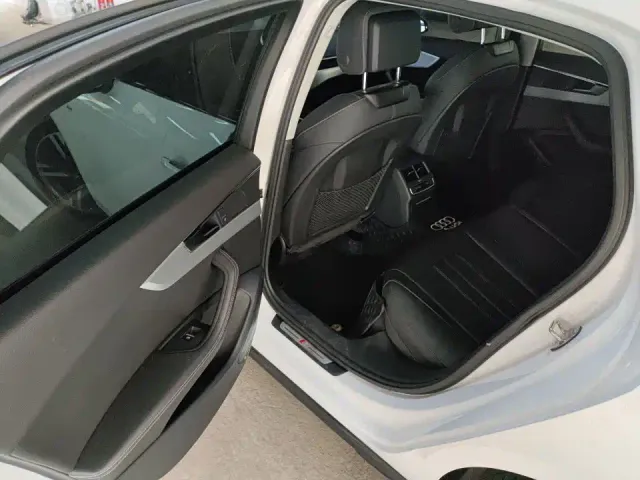 Audi A4L — Фото автомобиля 15