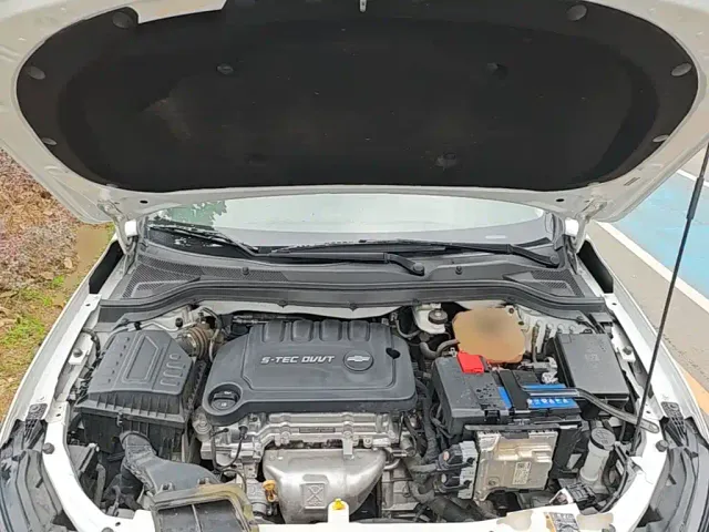 Chevrolet Monza — Фото автомобиля 19