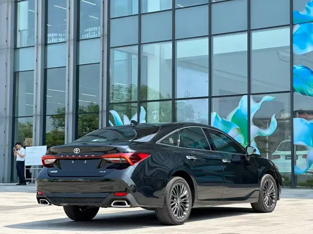 Toyota Avalon — Фото автомобиля 22