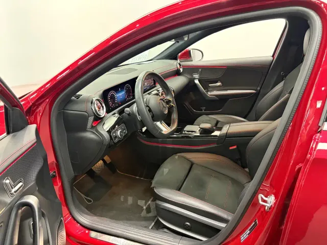 Mercedes-Benz A-Class — Фото автомобиля 8