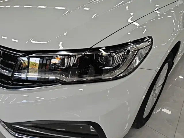 Volkswagen Bora — Фото автомобиля 23