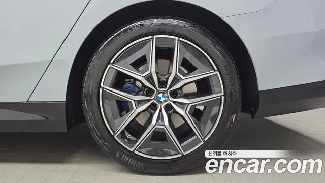 BMW 5-Series 5 серия (G60) 523d xDrive M Sport — Фото автомобиля 20
