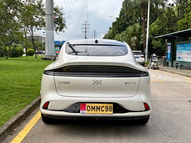IM Motors LS6 — Фото автомобиля 5