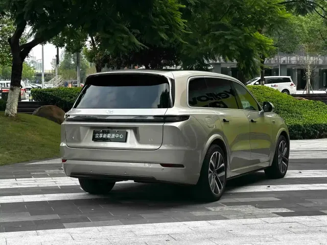 Li Auto L9 — Фото автомобиля 5