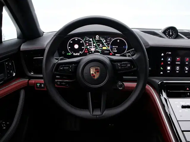 Porsche Panamera — Фото автомобиля 7