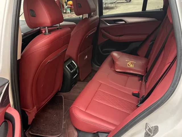 BMW iX3 — Фото автомобиля 8