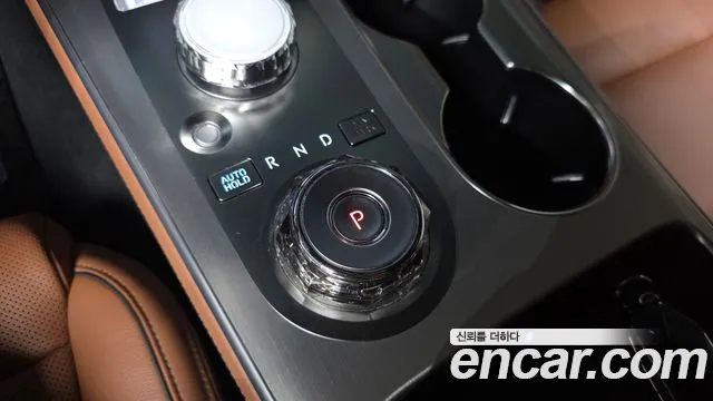 Genesis GV70 2.5T Бензин AWD — Фото автомобиля 9