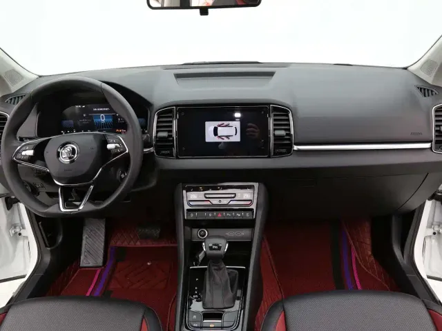 Skoda Karoq — Фото автомобиля 7