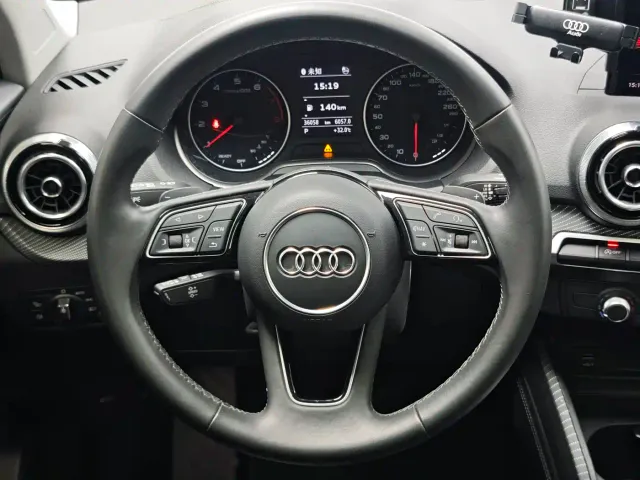 Audi Q2L — Фото автомобиля 13